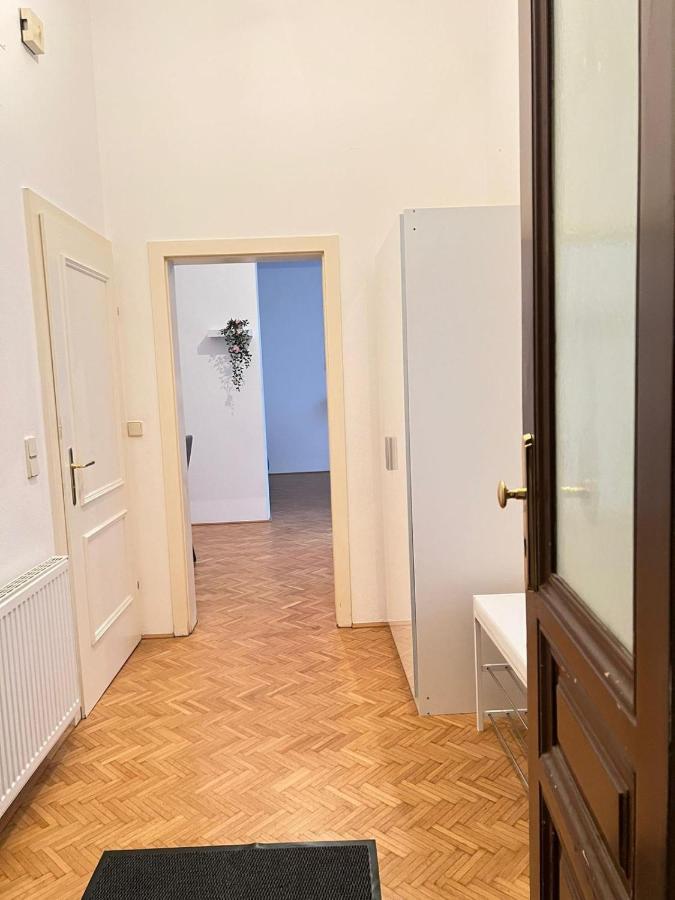 Alpa 2 Zimmer Wohnung In Wien Rochusmarkt Extérieur photo
